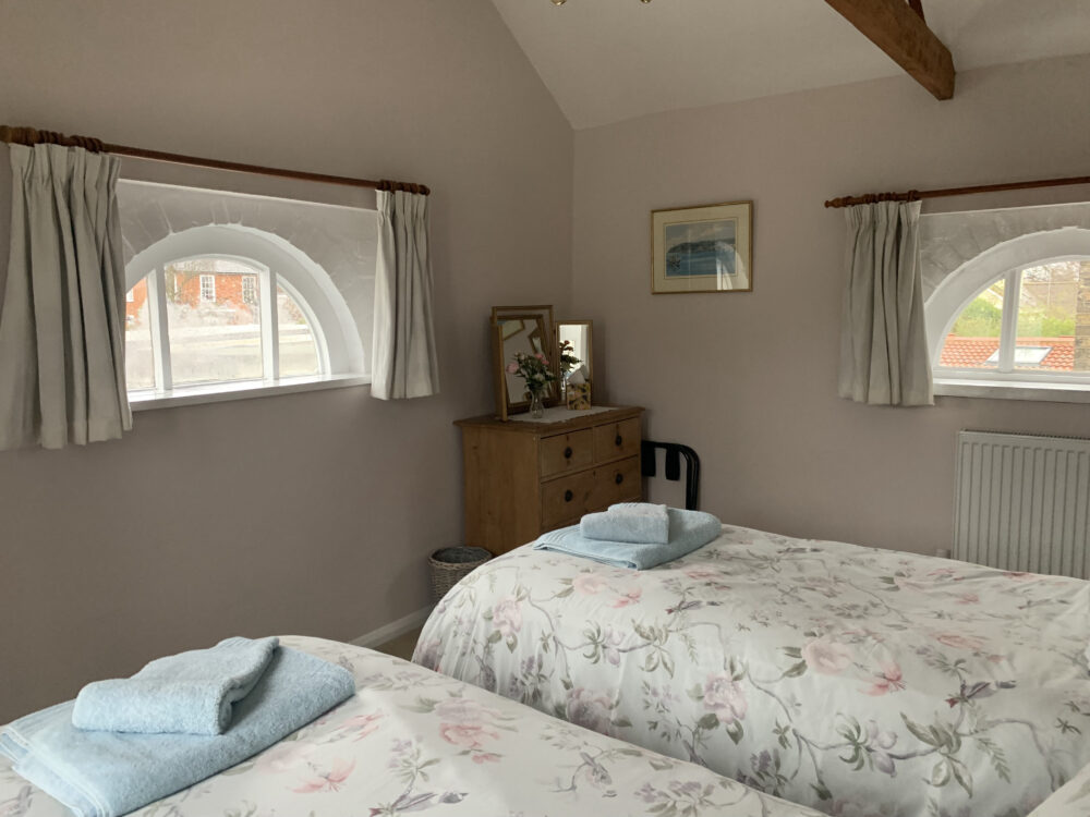 Twin bedroom